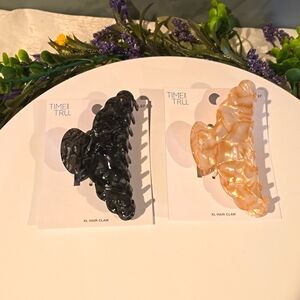 ⭐️ Time and Tru Woman's Large Croissant Claw Clips ( 2 )
